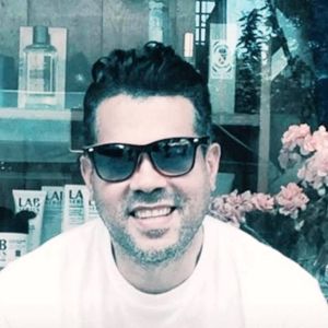 Meet your Posher, Eric